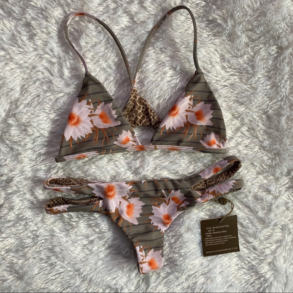 ❌SOLD‼️Acacia Dragon Stripe Set